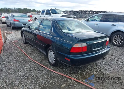 1996 Honda Accord Ex/Ex-R z USA, uszkodzony, nr VIN 1HGCD5658TA057483